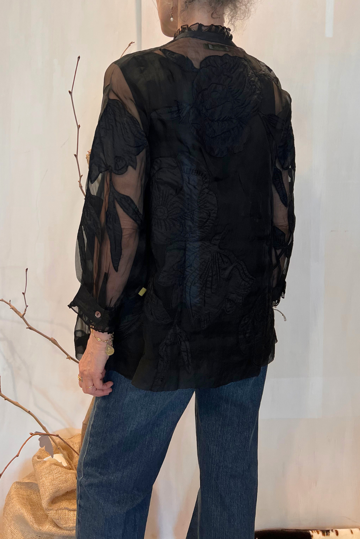 Camicia in voile con ricami