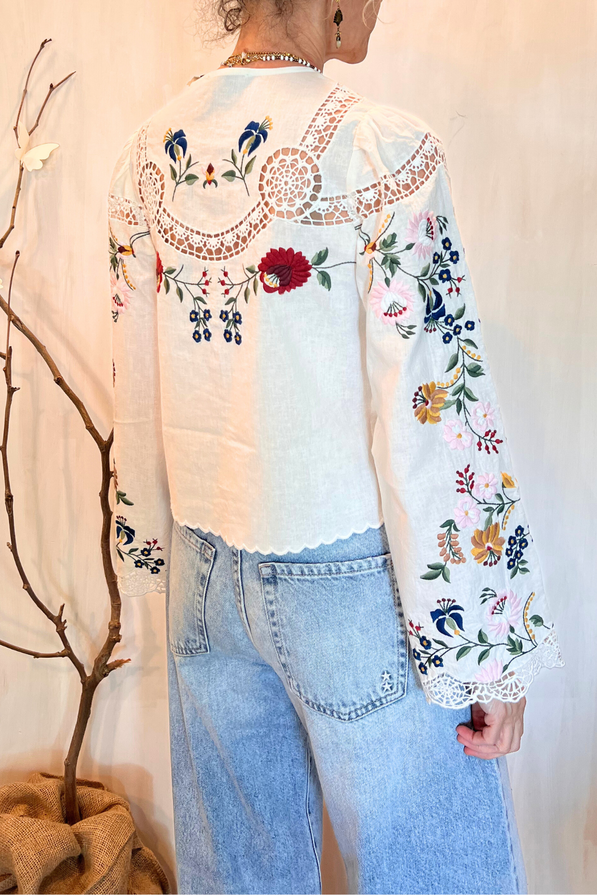 Camicia ricami e pizzo
