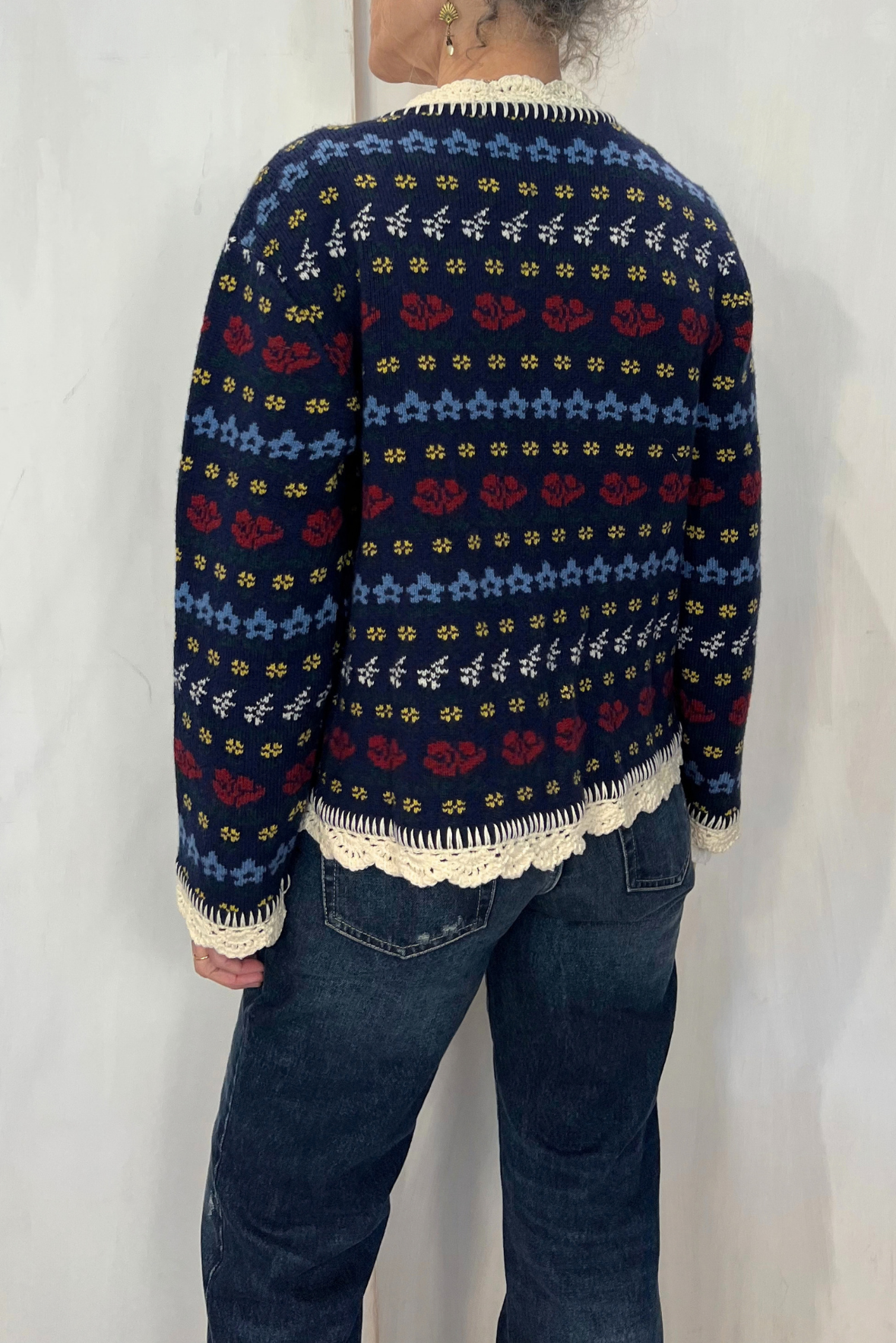 Maglia jaquard con pizzo e laccetti
