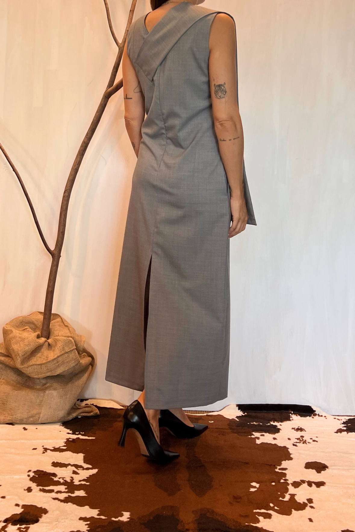 Tubino midi spacchi e sciarpa