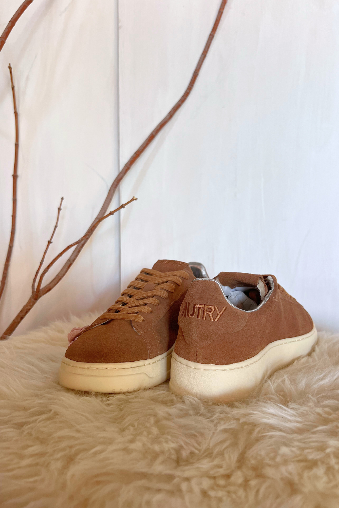 Sneakers Dallas con ricami