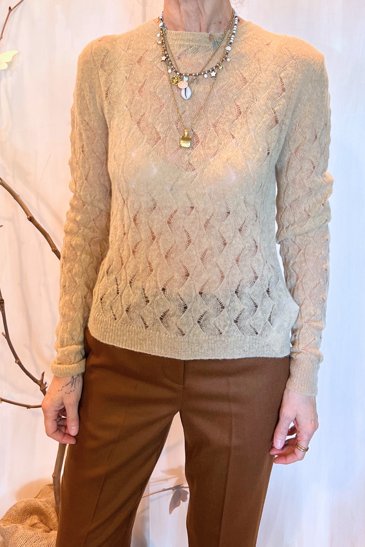 Maglia in lana operata