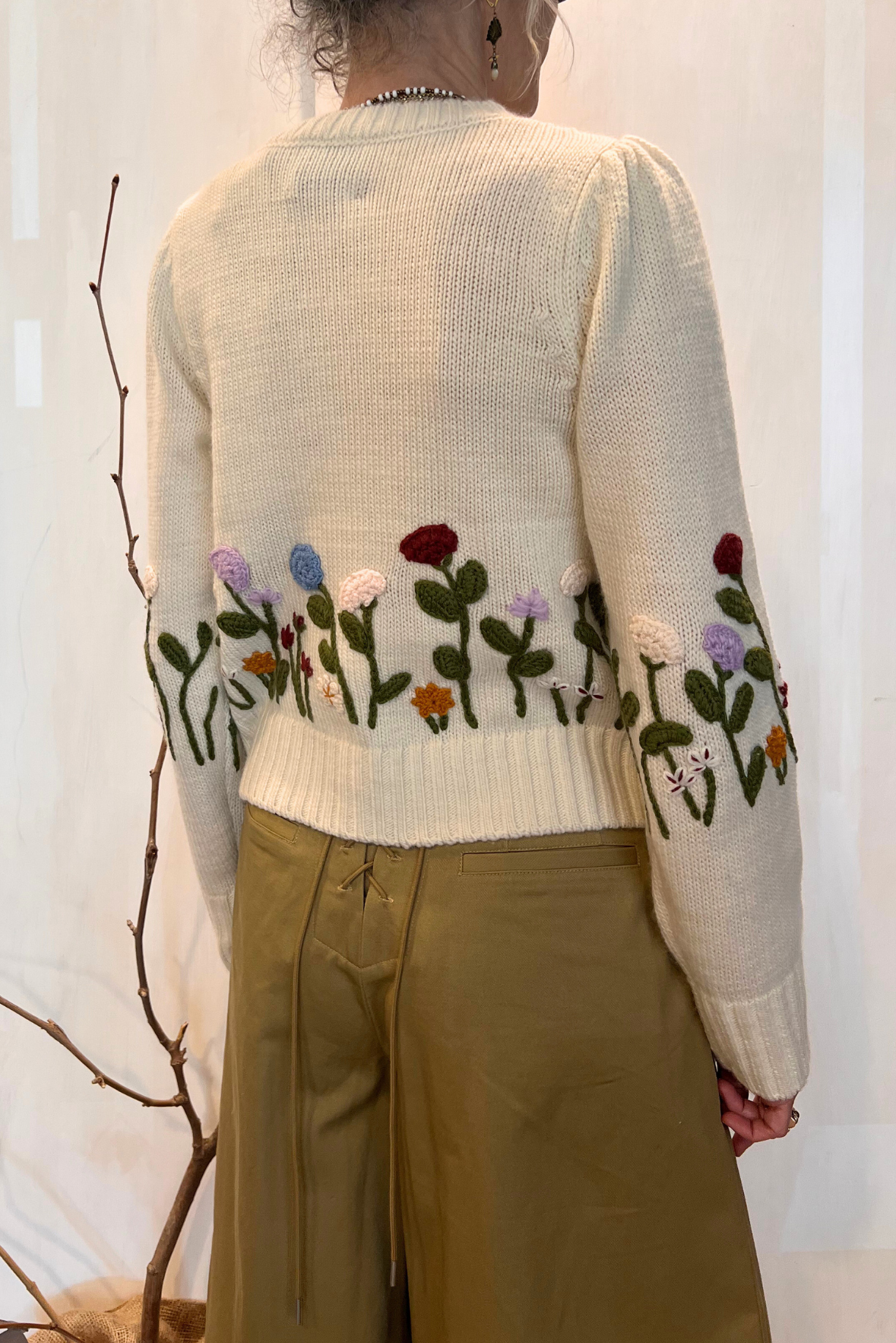 Cardigan con ricami