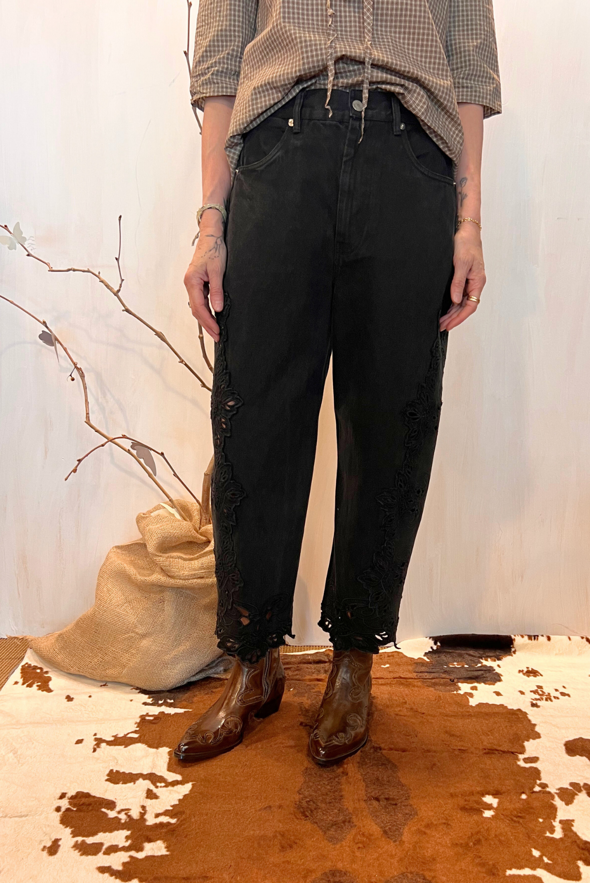 Jeans baloon con ricami