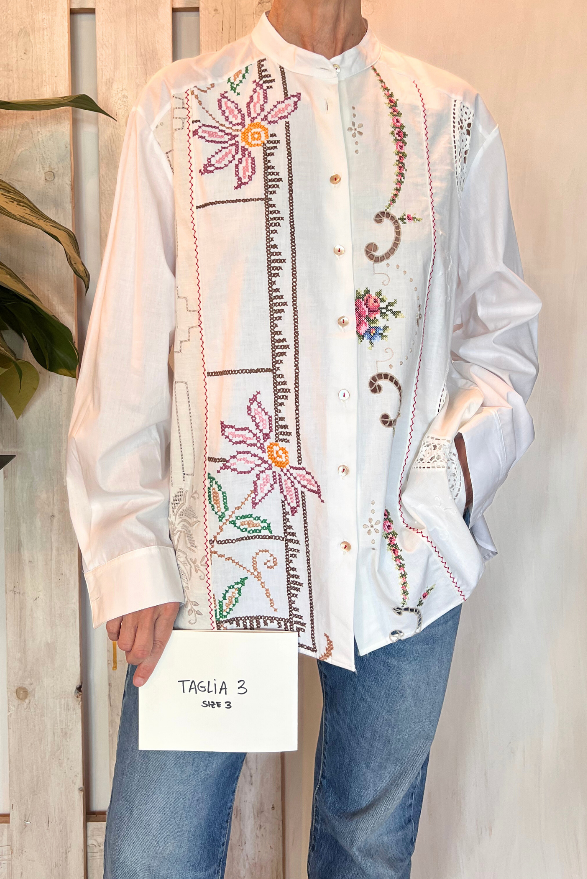 Camicia coreana con ricami