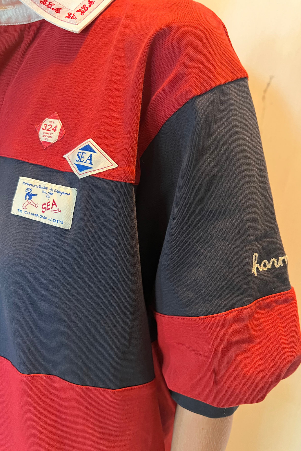 Polo over con ricami