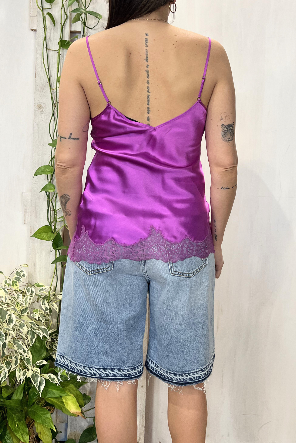 Top con pizzo in seta
