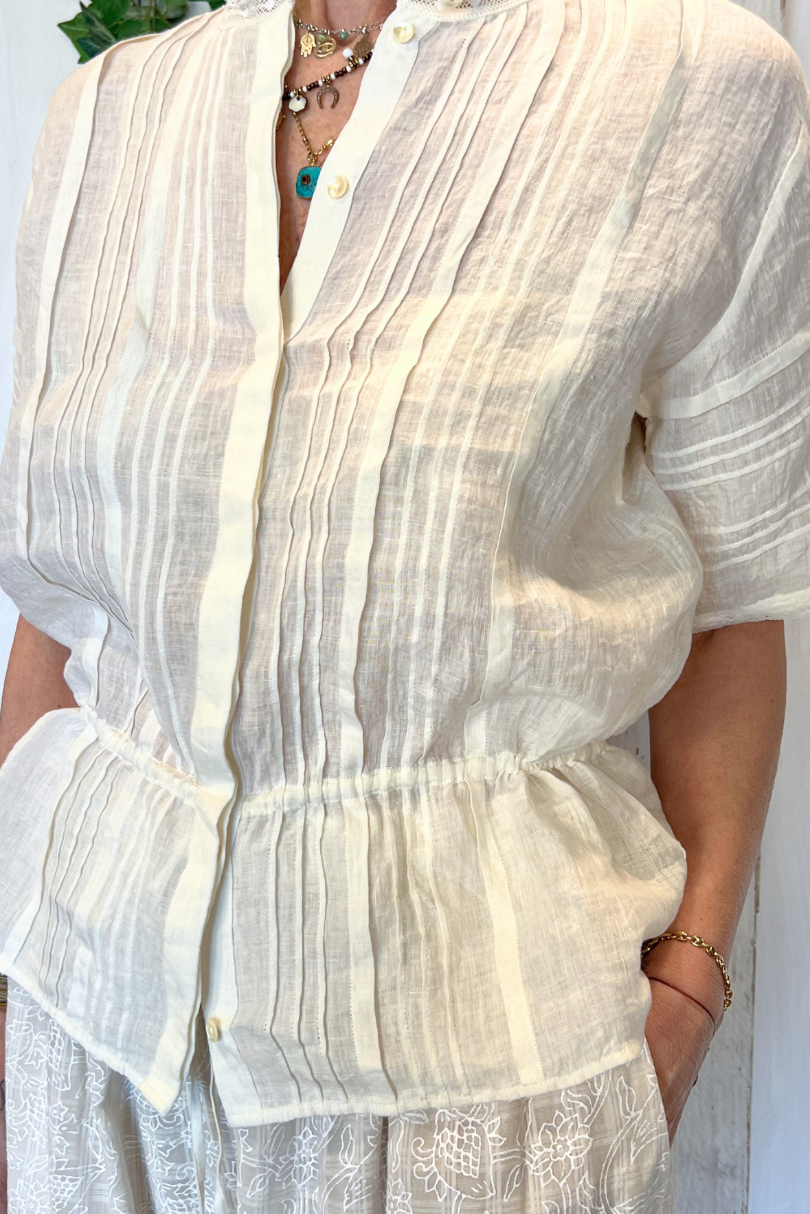 Camicia in lino con pizzo