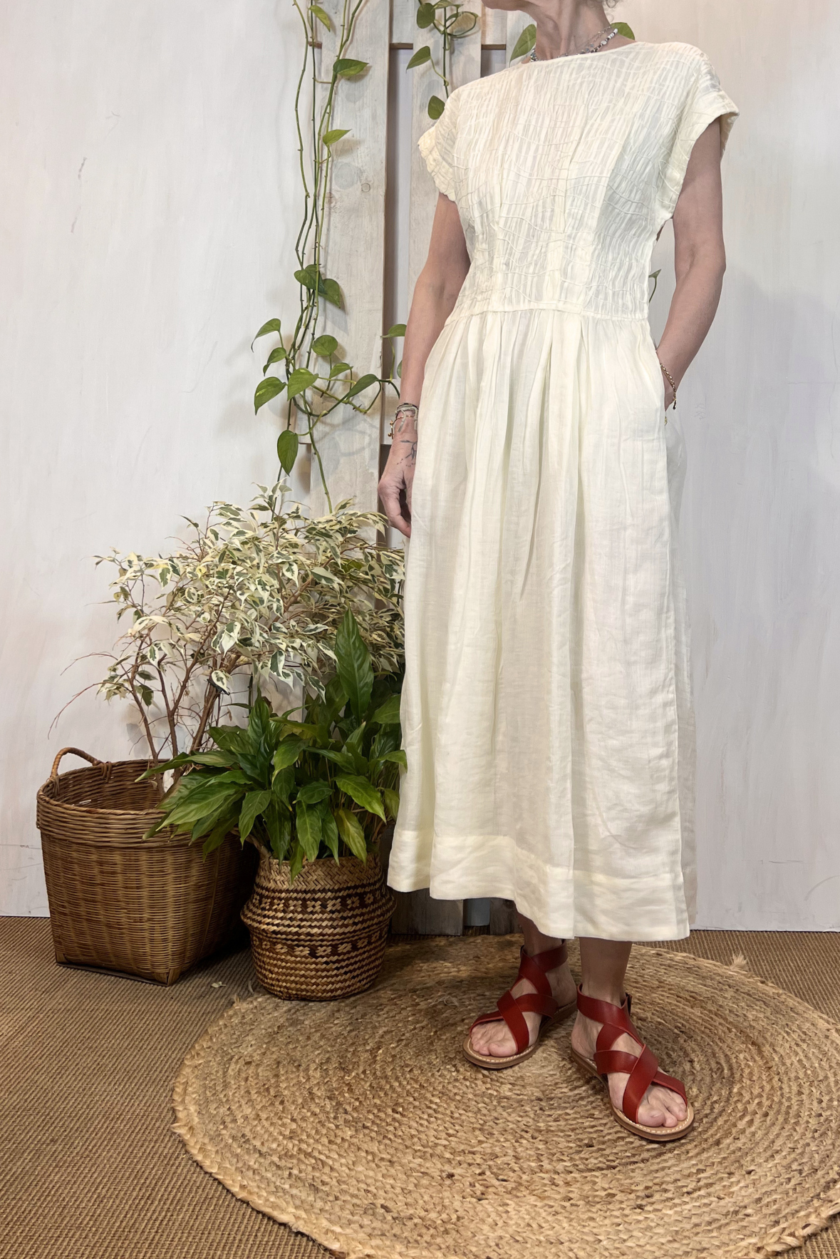 Abito lungo con ricami