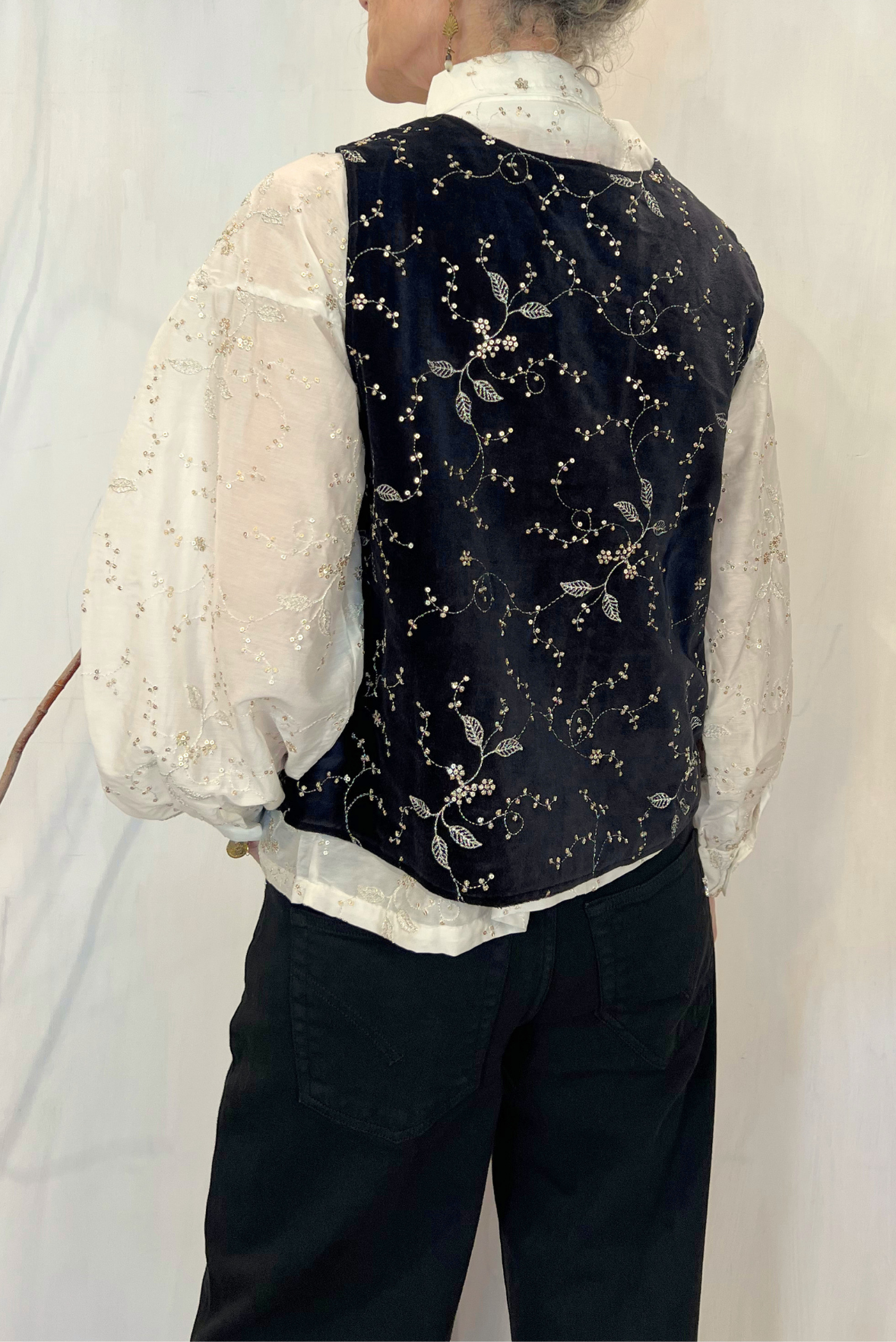Gilet in velluto con ricami