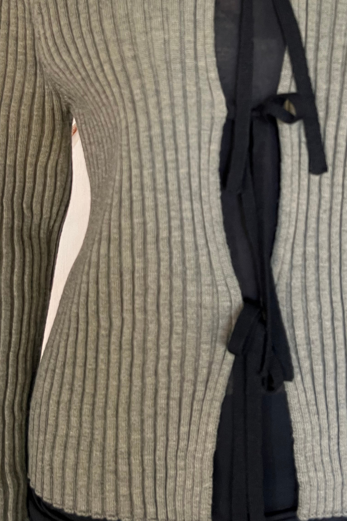 Cardigan con laccetti