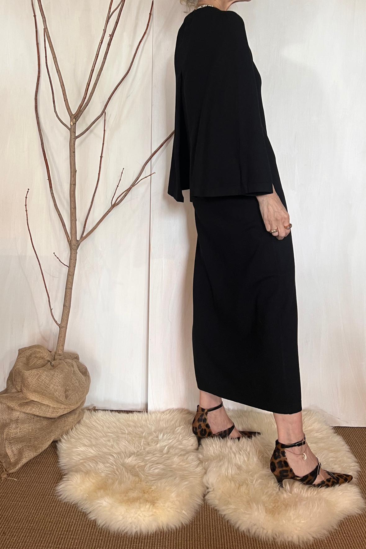 Abito in maglia con mantella