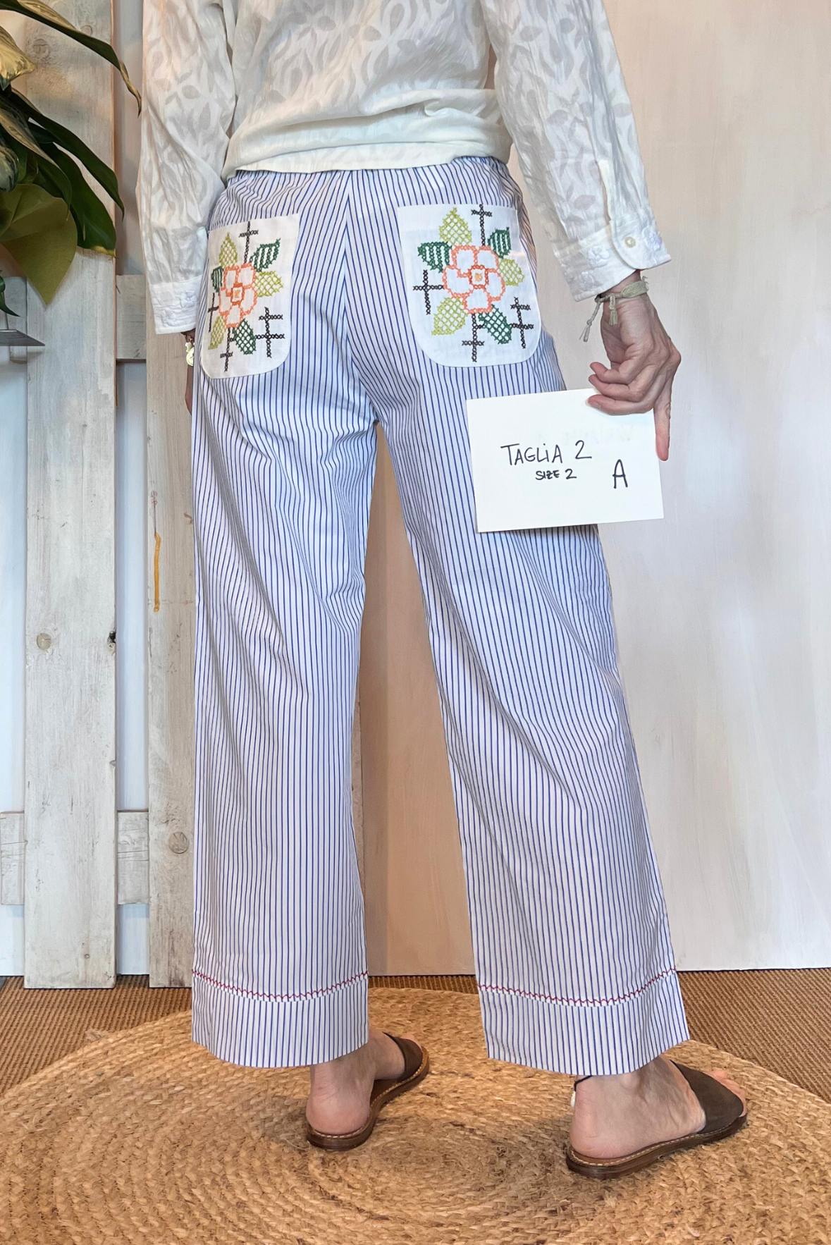 Pantalone ricami patchwork
