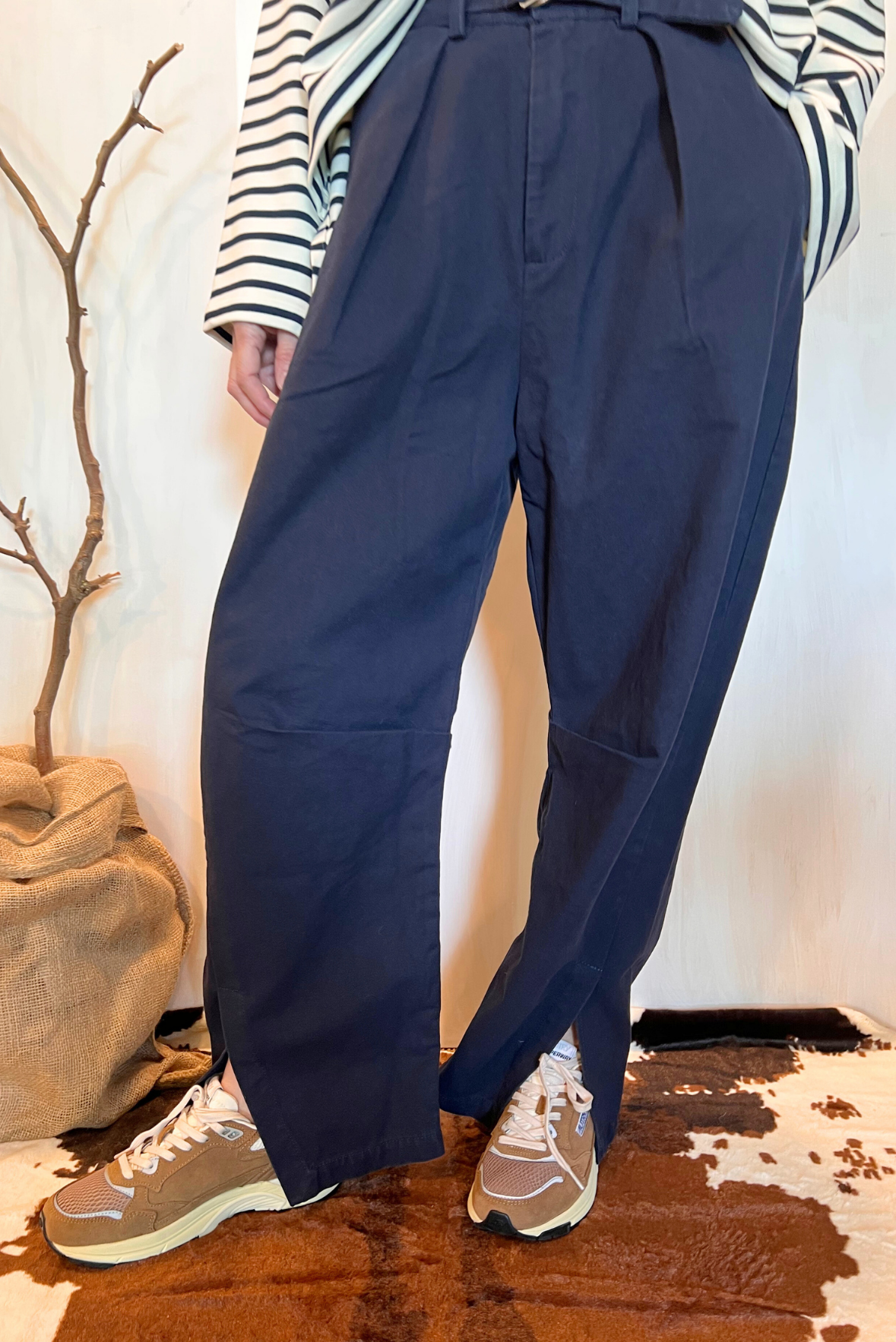 Pantalone balloon con spacchi