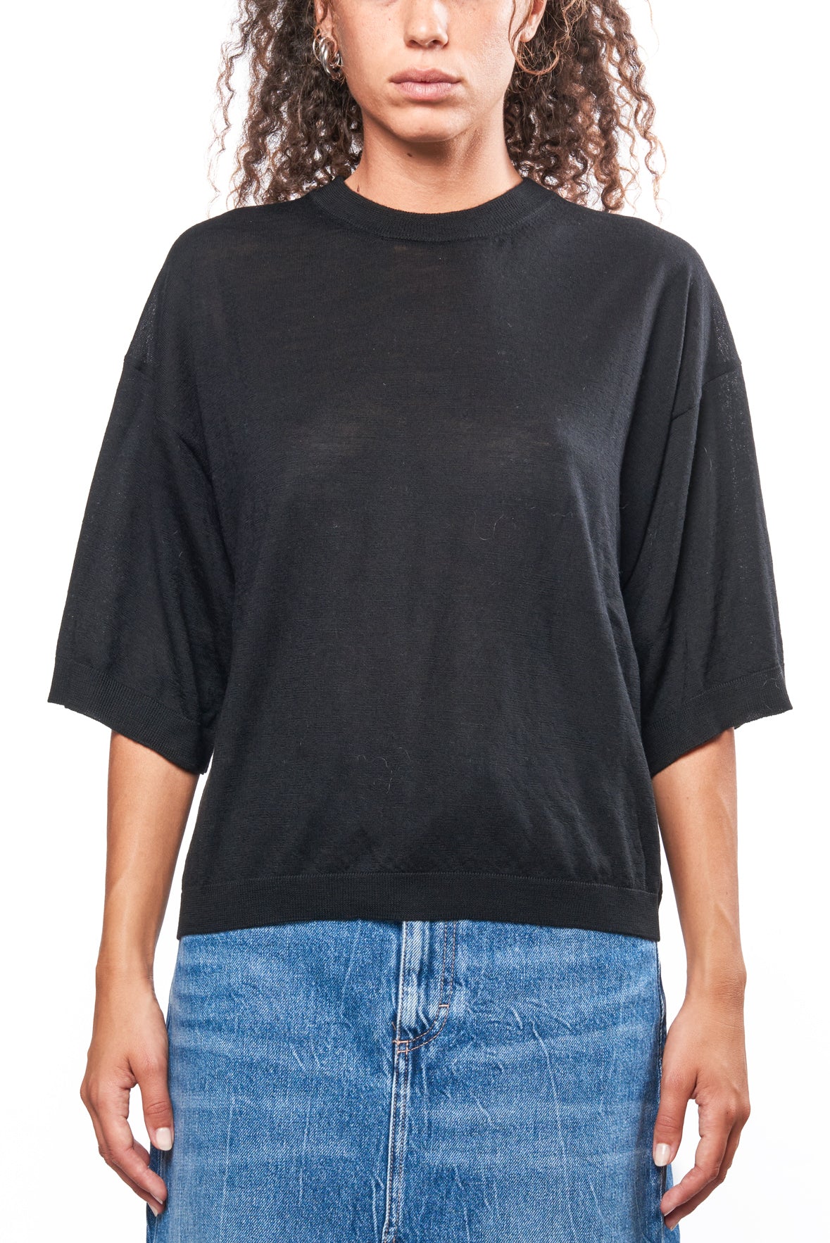 T-shirt over in lana