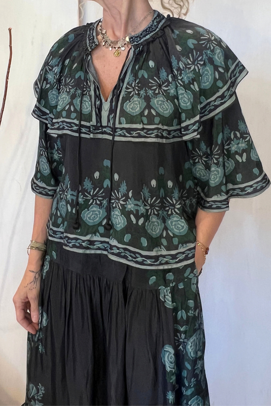 Blusa con mantellina in viscosa