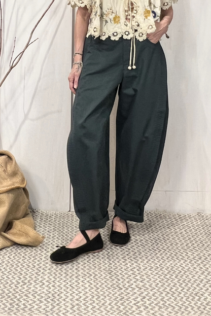 Pantalone balloon con cintura in pelle