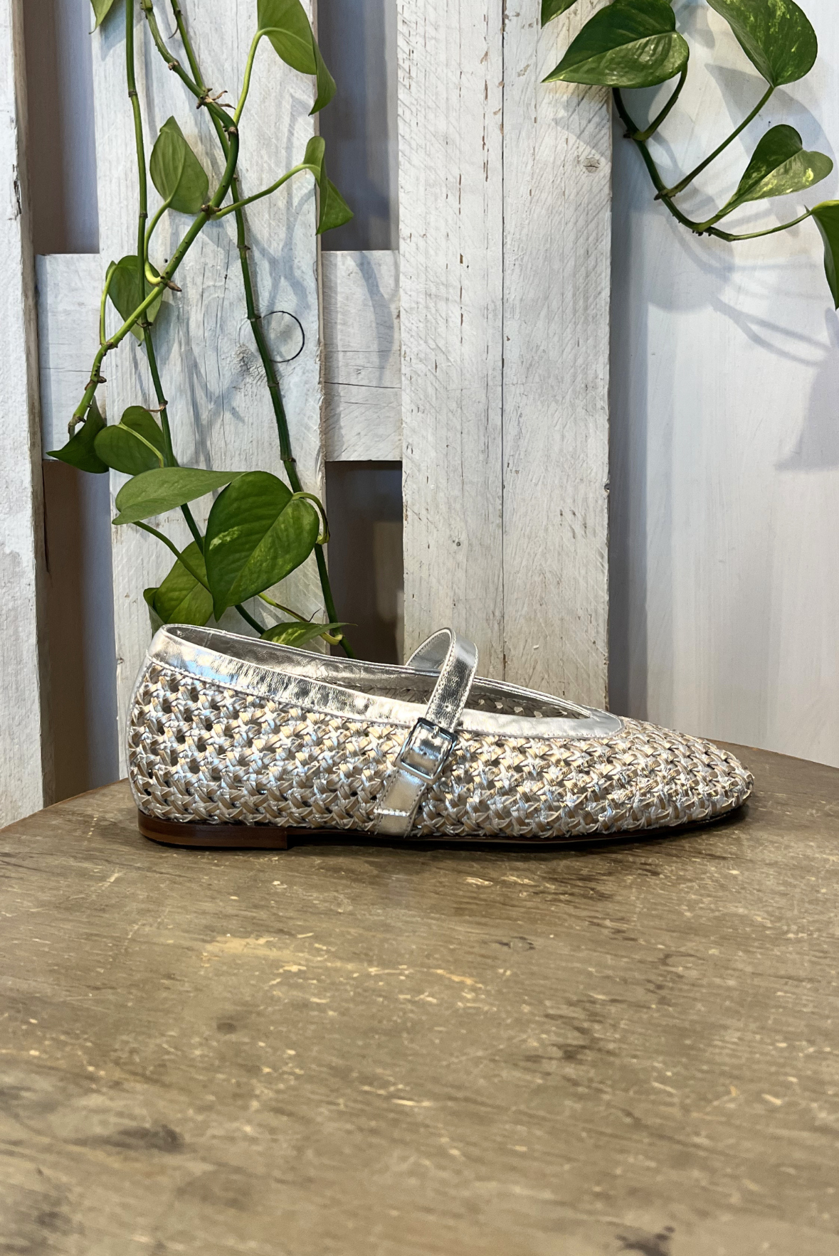 Ballerina pelle intrecciata