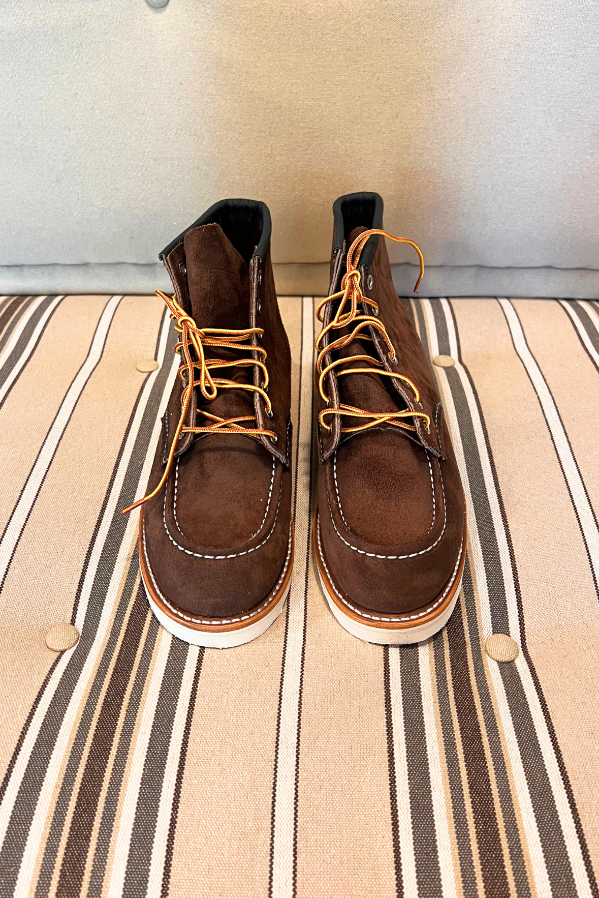Stivaletto in pelle scamosciata