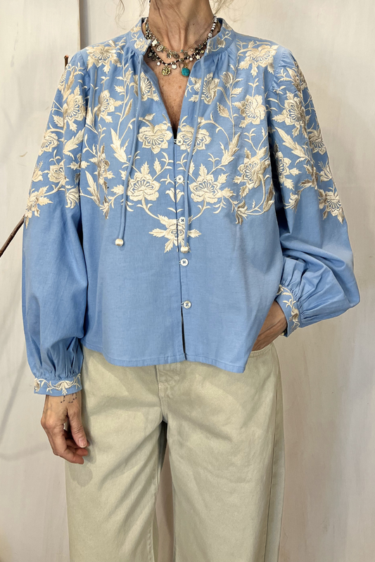 Camicia con ricami