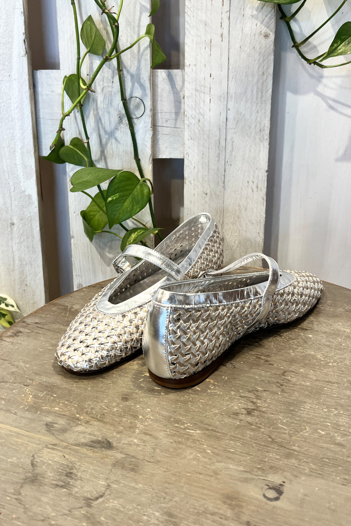 Ballerina pelle intrecciata
