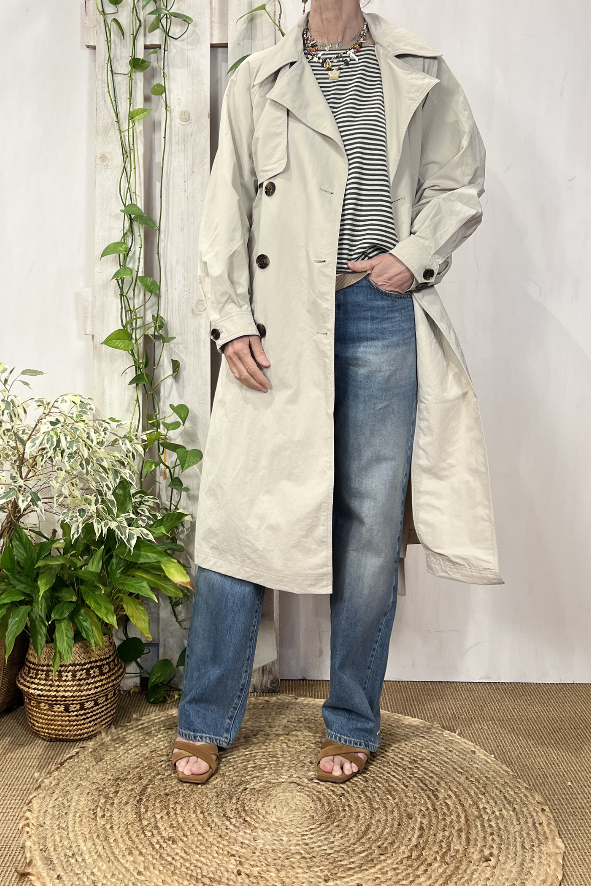 Trench in nylon
