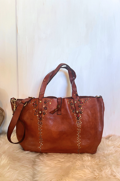 Shopper in pelle e borchie