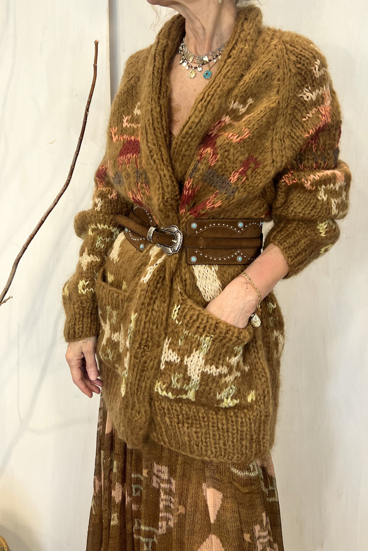 Cardigan over jaquard