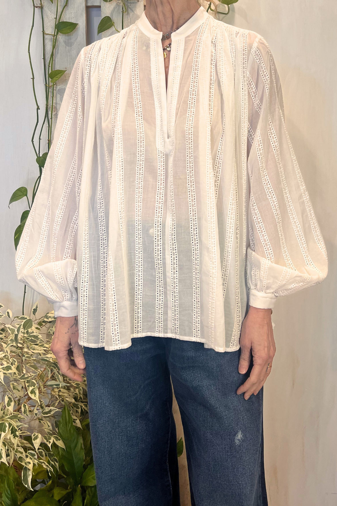 Blusa in sangallo