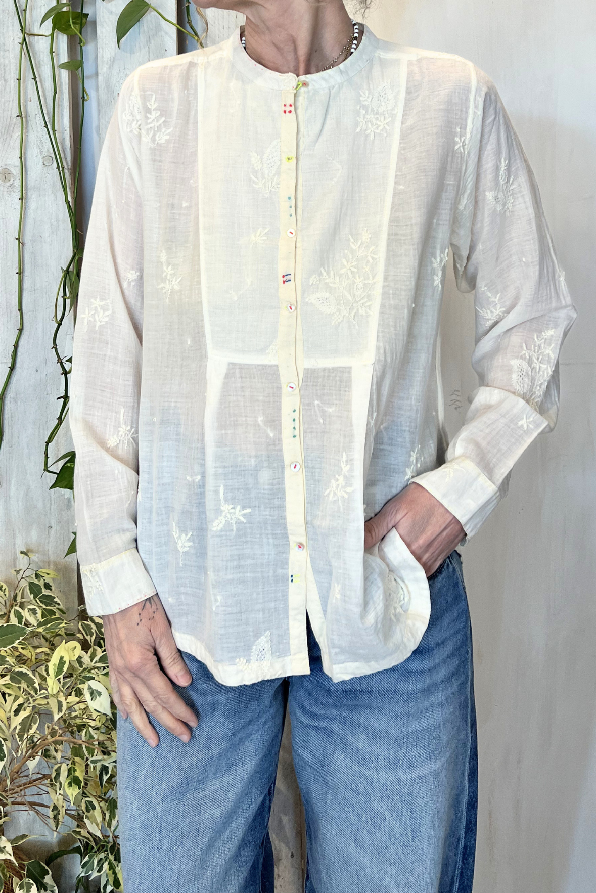 Camicia coreana con ricami