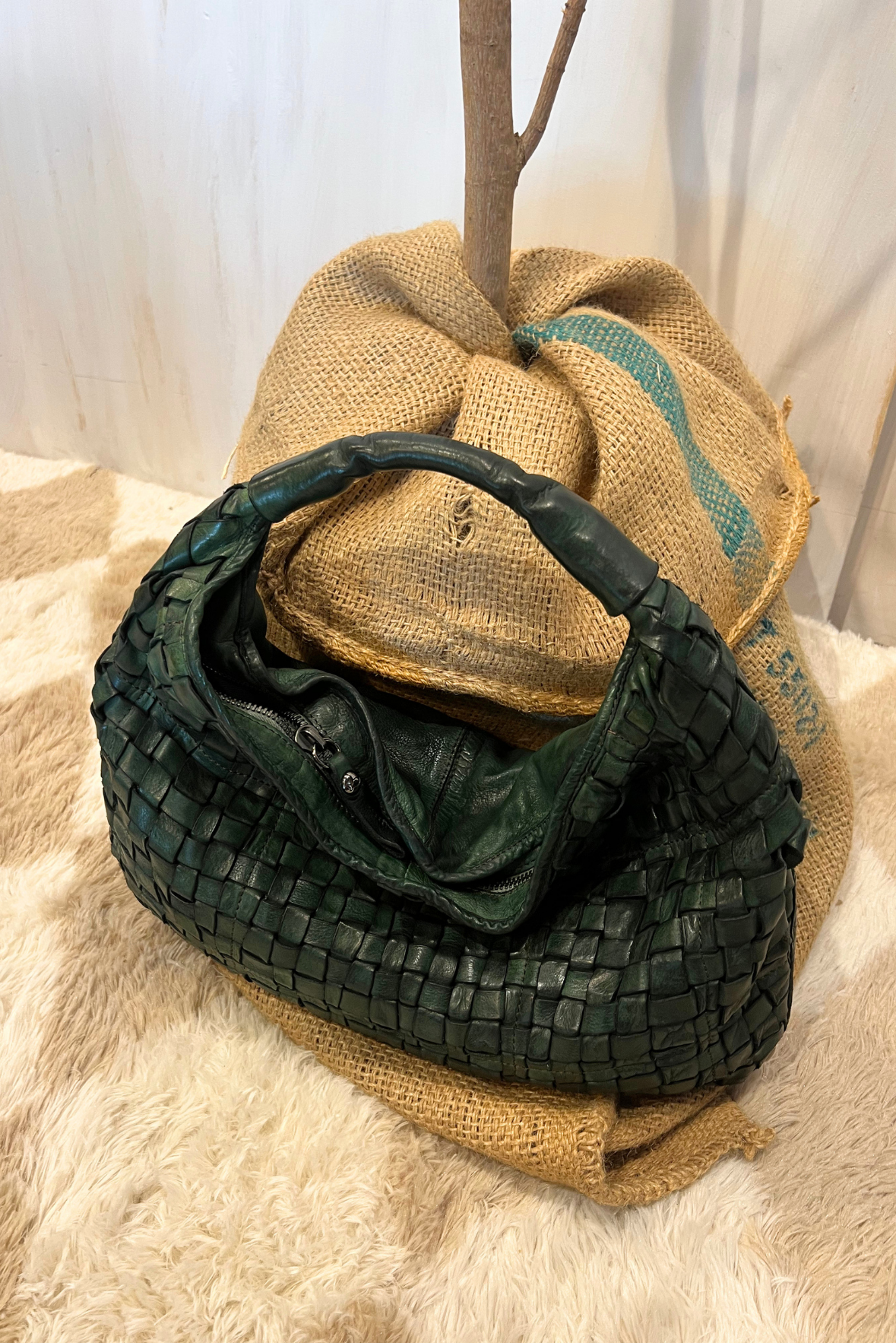 Borsa Atena in pelle intrecciata
