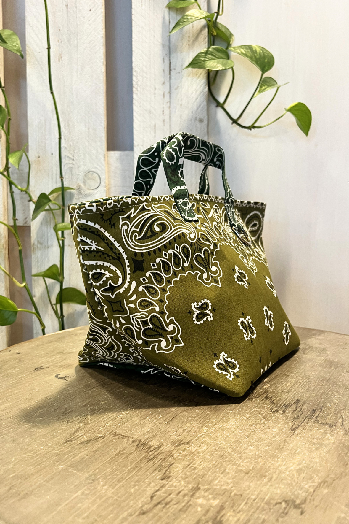 Borsina bandana con zip