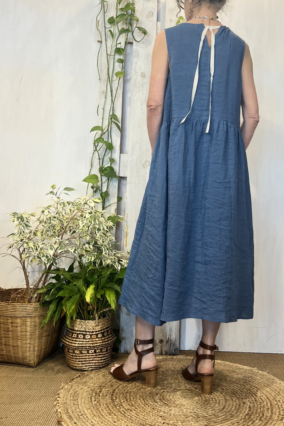 Abito in lino con coulisse