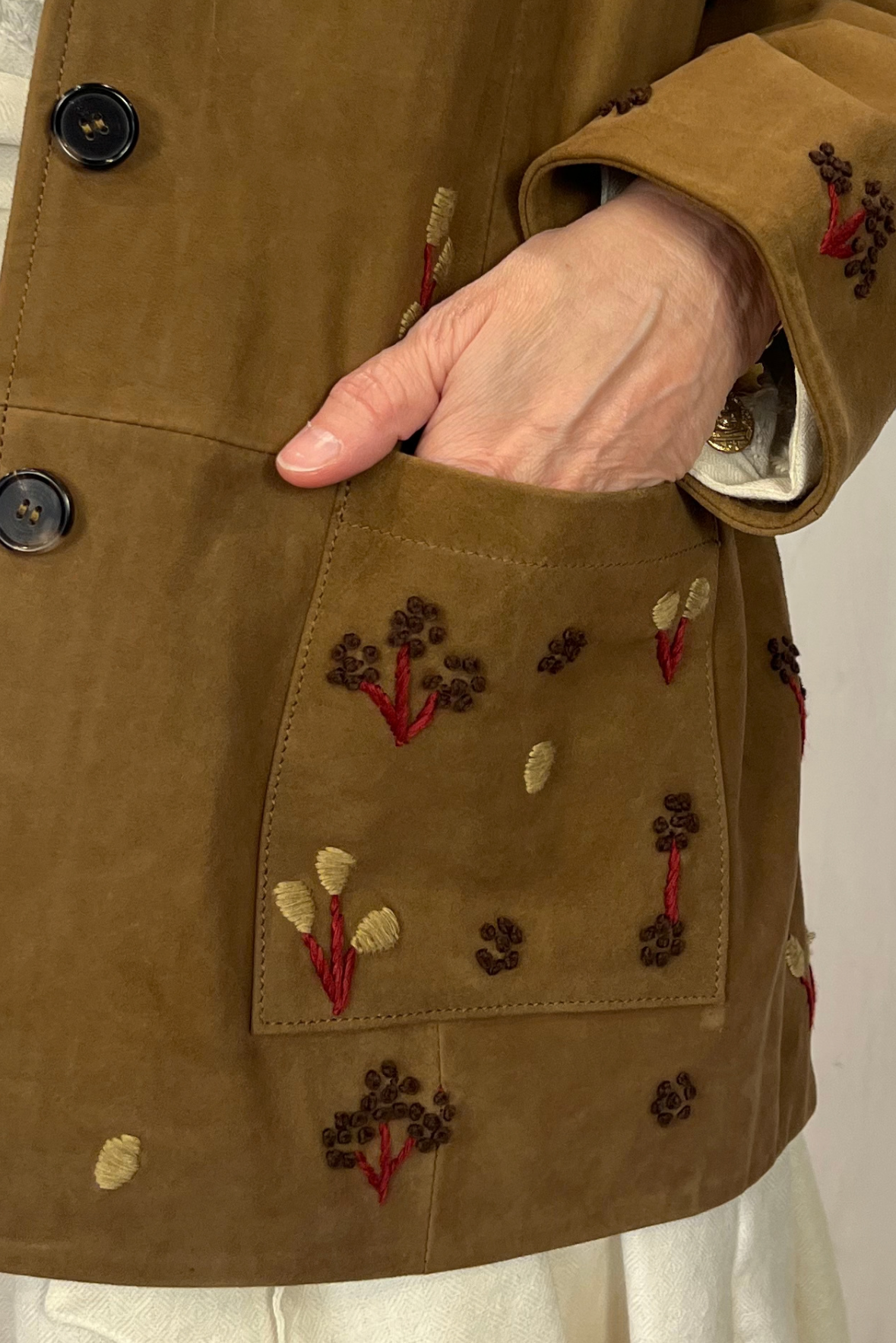 Giacca in camoscio con ricami