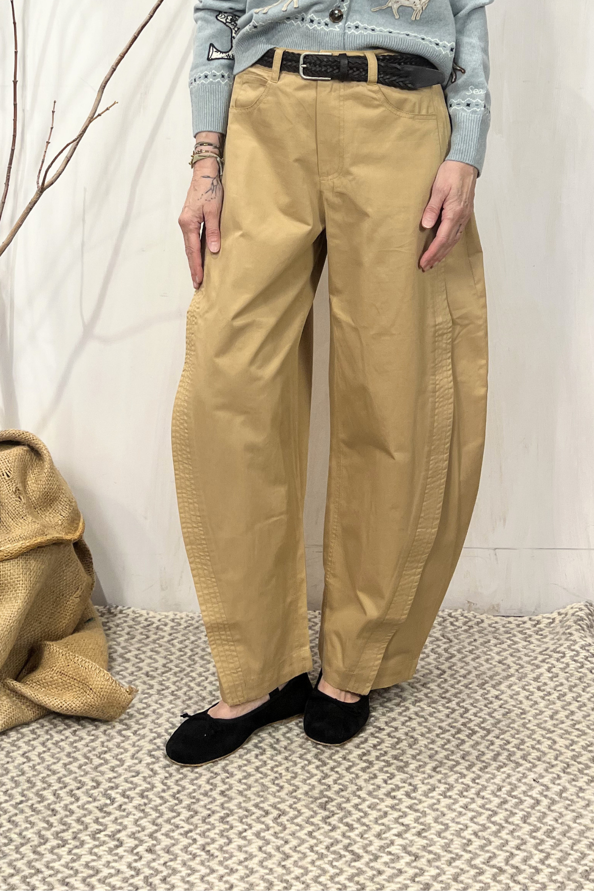 Pantalone balloon con cintura in pelle