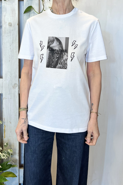 T-shirt con stampa e ricami
