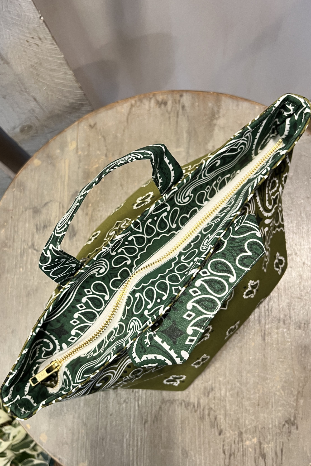 Borsina bandana con zip