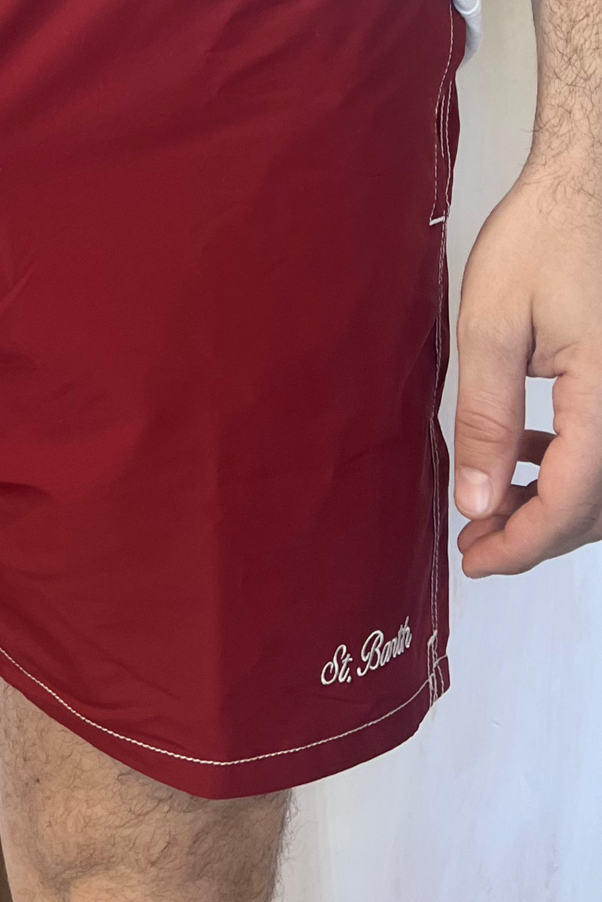 Costume con logo
