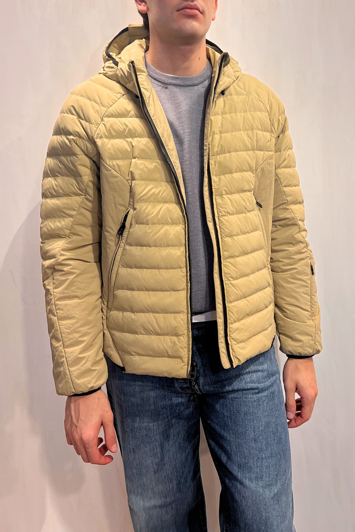 Piumino con cappuccio