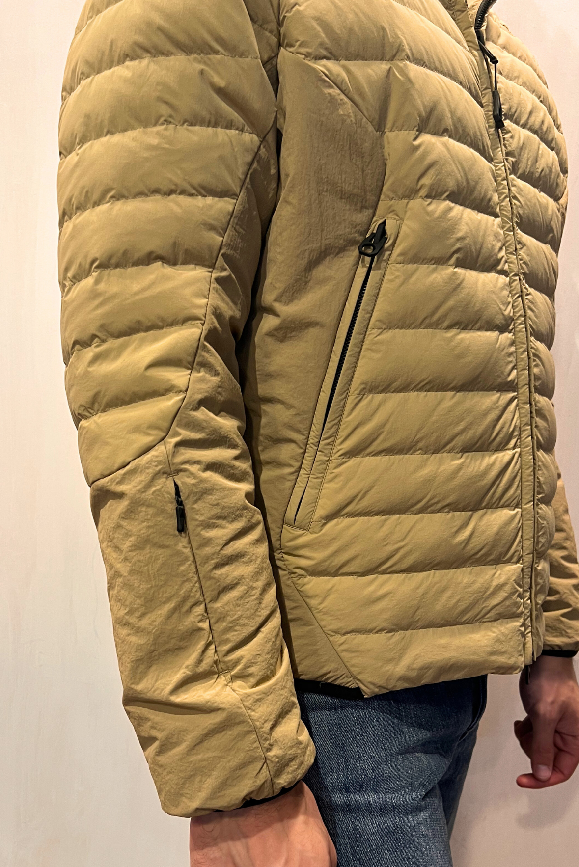 Piumino con cappuccio