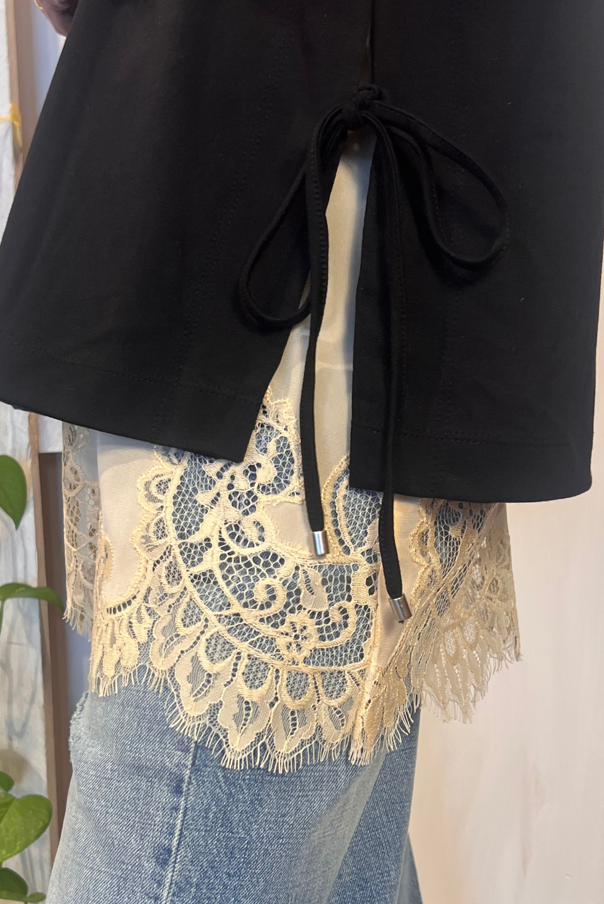 T-shirt over con spacchi laterali
