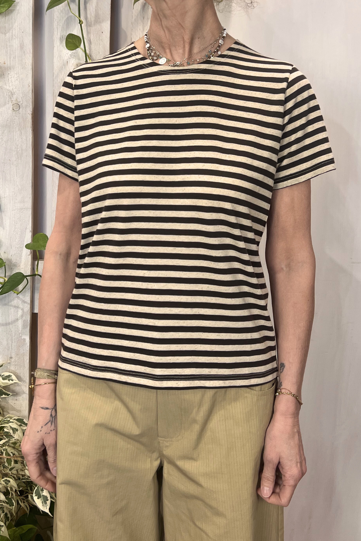 T-shirt in cotone misto lino