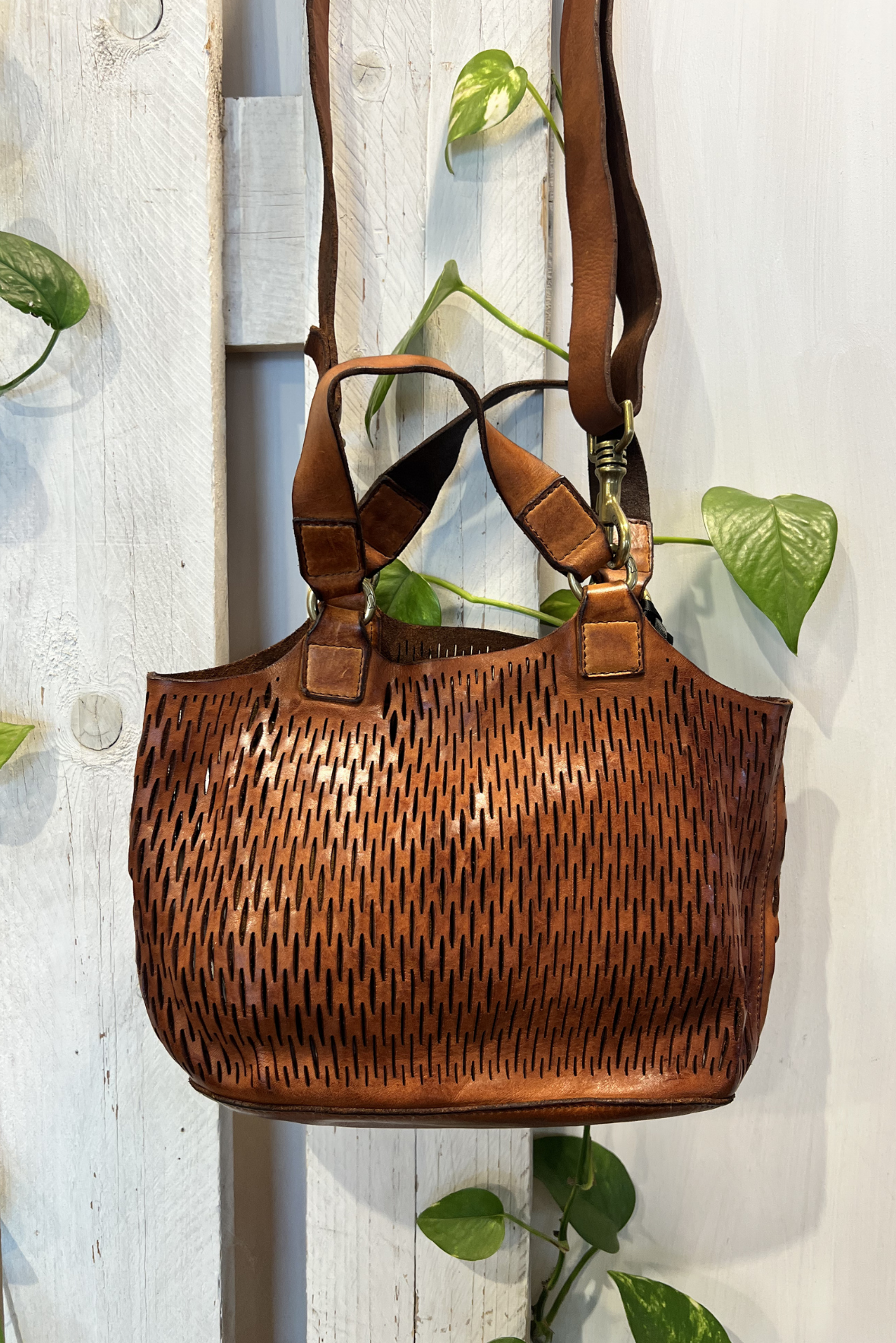 Borsa in pelle laserata