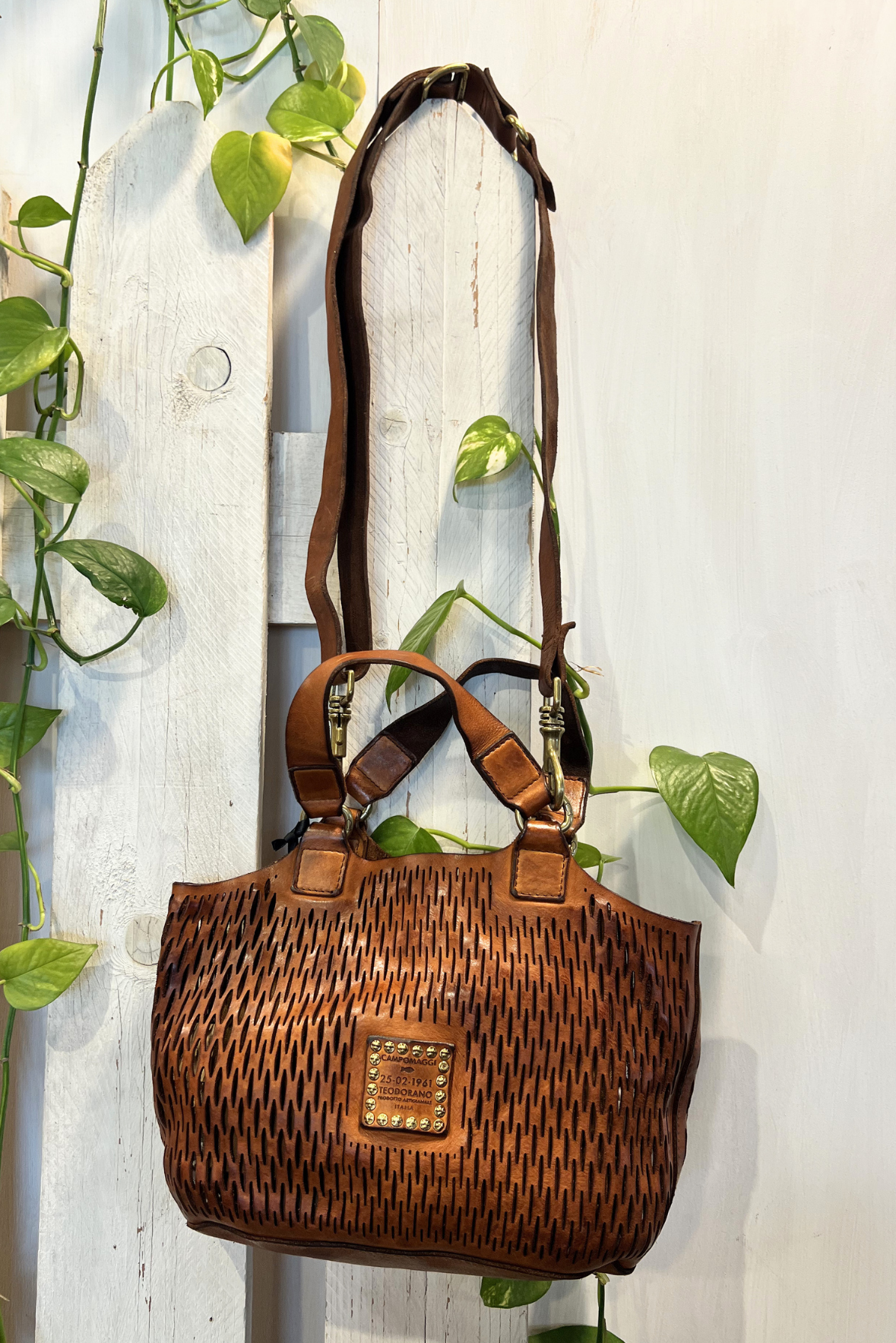 Borsa in pelle laserata