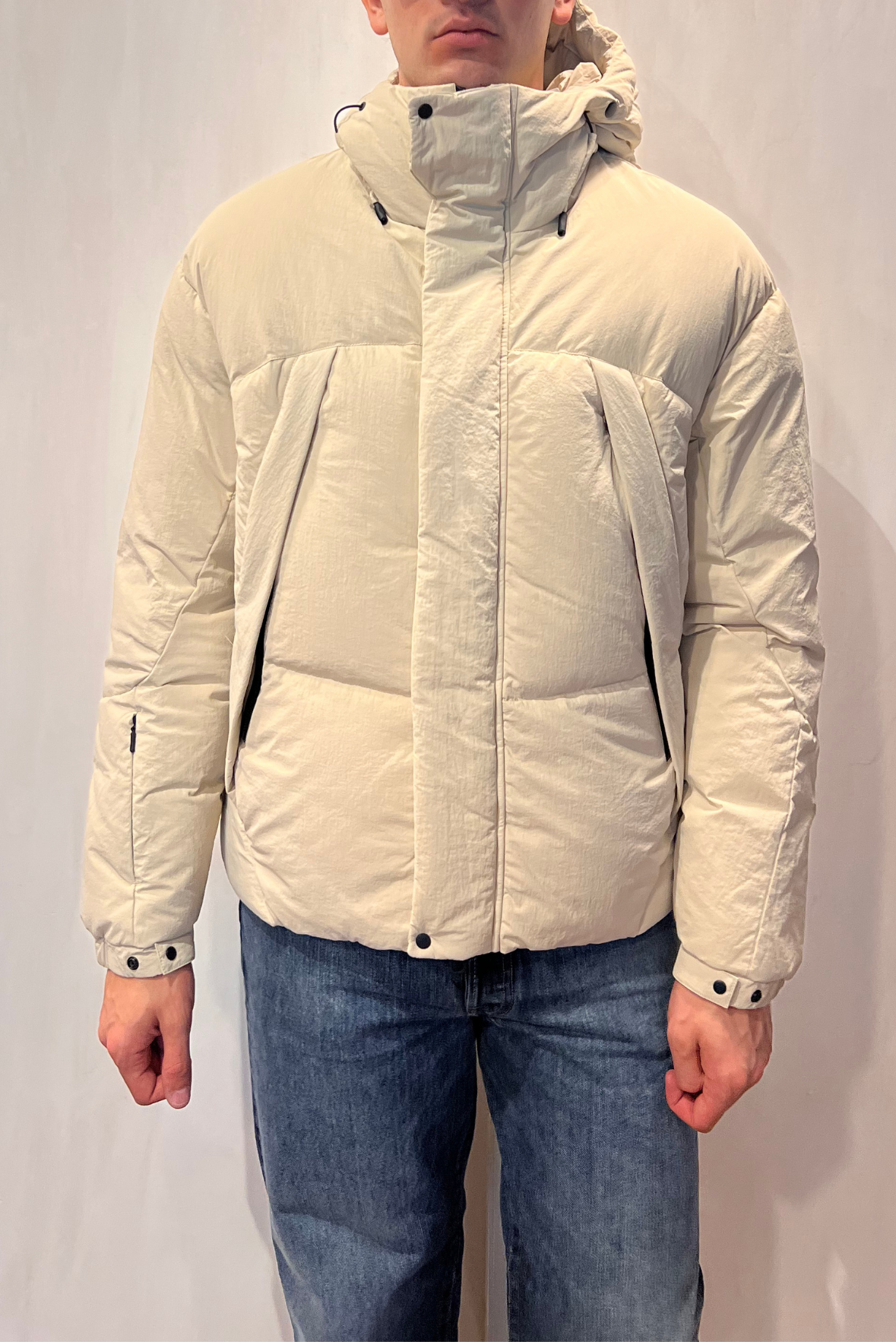 Piumino con cappuccio