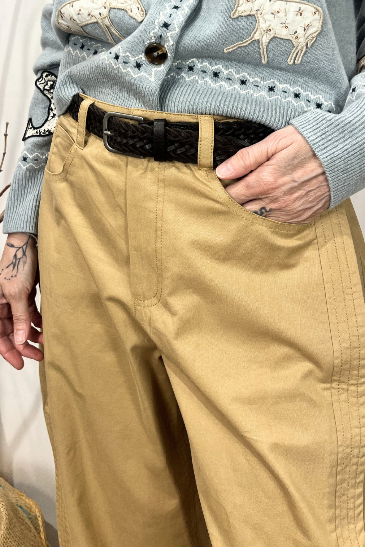 Pantalone balloon con cintura in pelle