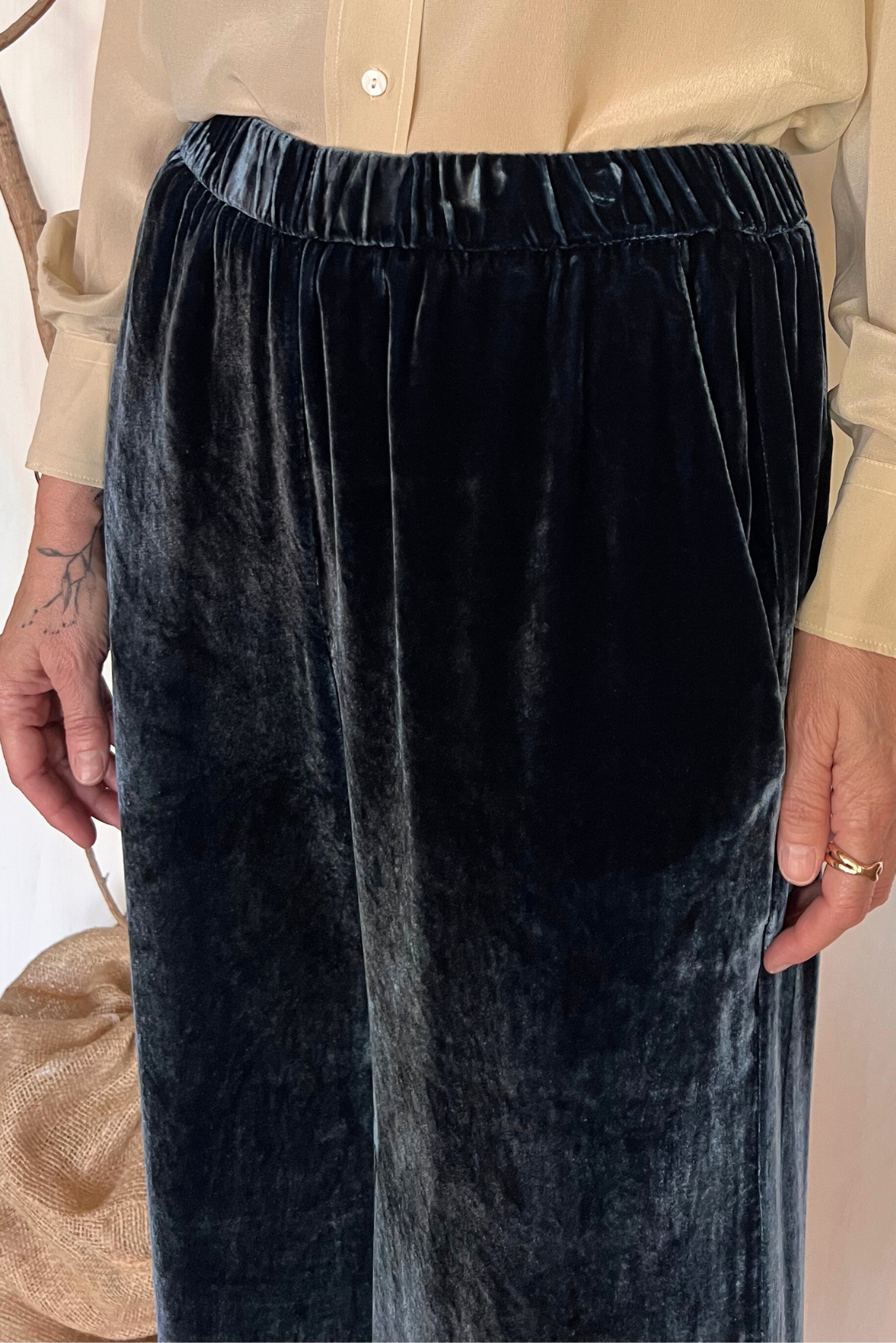 Pantalone in velluto misto seta