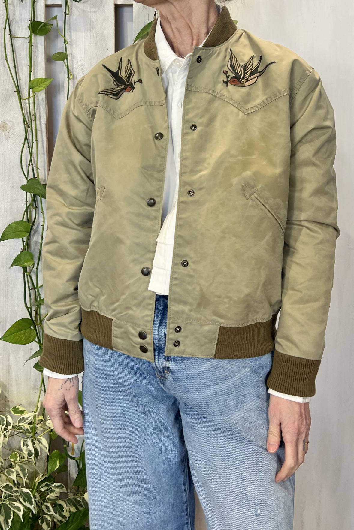 Bomber con ricami