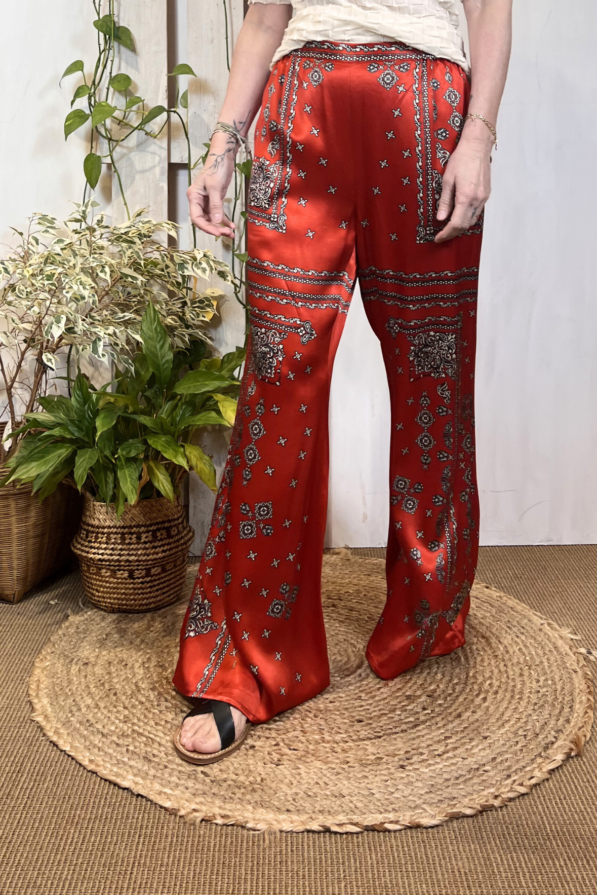 Pantalone flare a fantasia