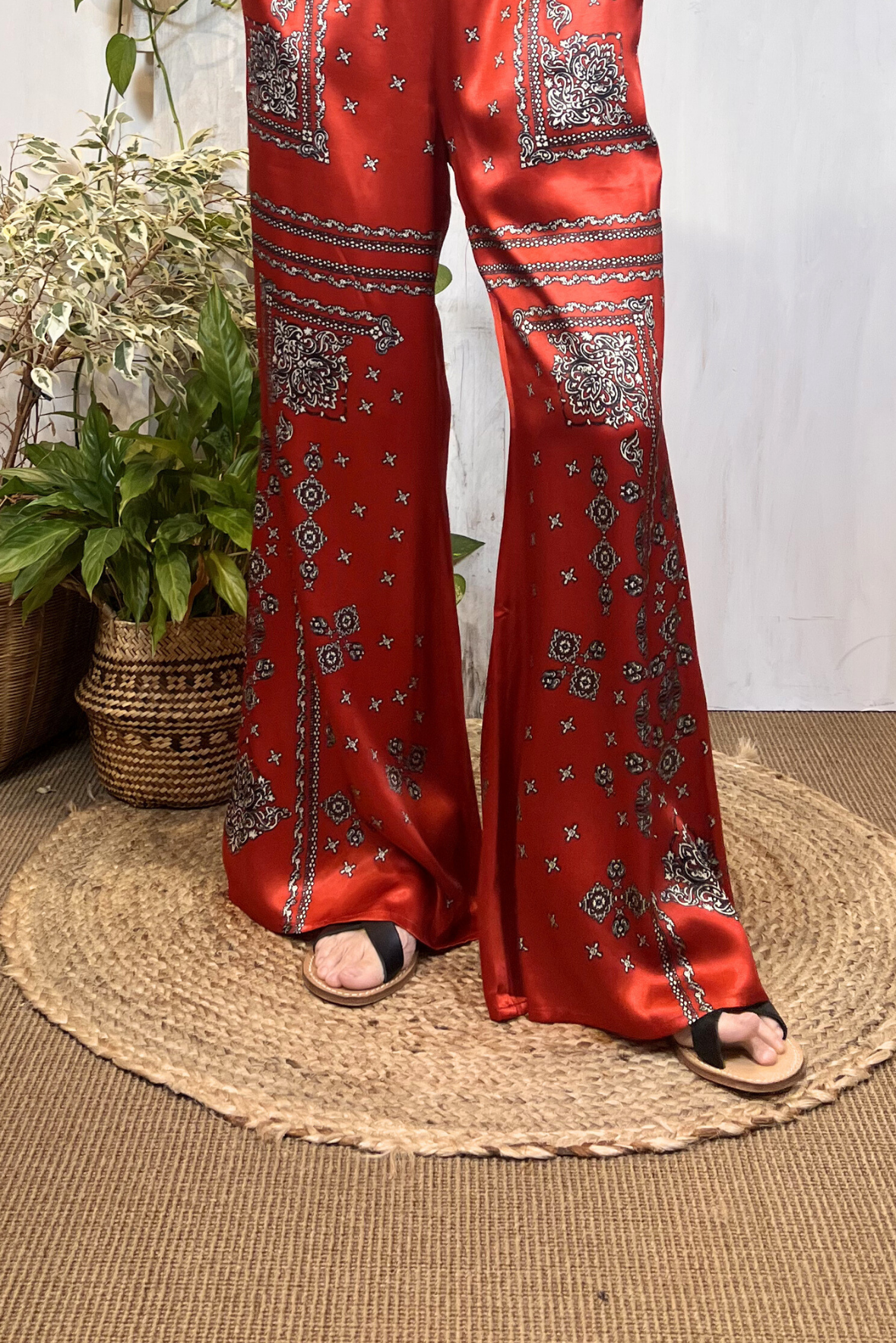 Pantalone flare a fantasia